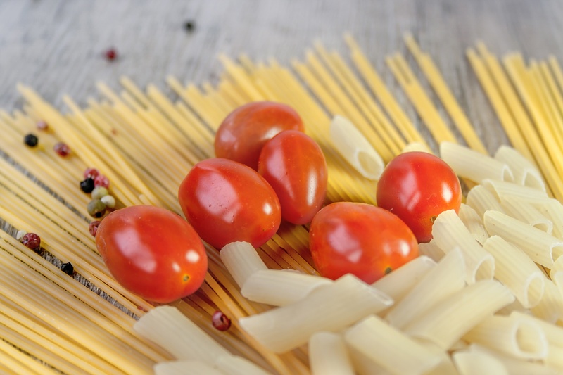 vegetables, no people, delicious, pepper, noodles, red, wellbeing, pasta, food, fruit, tomato sauce, large group of objects, spaghetti, spicy, colorful