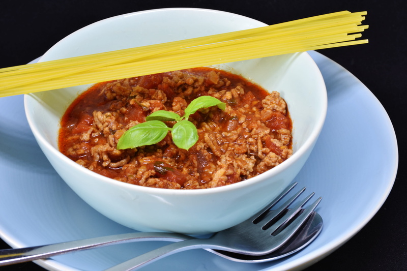 herb, italian food, foodfoto, eating utensil, freshness, gourmet, porcelain, plate, minced  meat, meat, beef, cook, eat, healthy eating, minced meat, tasty