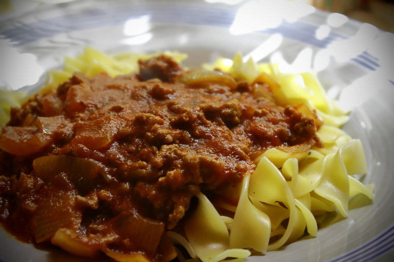 no people, food, 4K, plate, indulgence, snack, lunch, yellow, bolognese, sausage, temptation, still life, fast food, noodles, potatoes, crockery, unhealthy eating