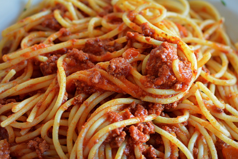 meal, fast food, indoors, italian food, meat, pasta, unhealthy eating, freshness, sauce, close-up, food and drink, snack, power supply, indulgence, spaghetti