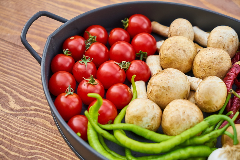 photography, healthy eating, close-up, detail, red, delicious, product photo, wellbeing, freshness, still life, indoors, vegetarian food, fresh, color image
