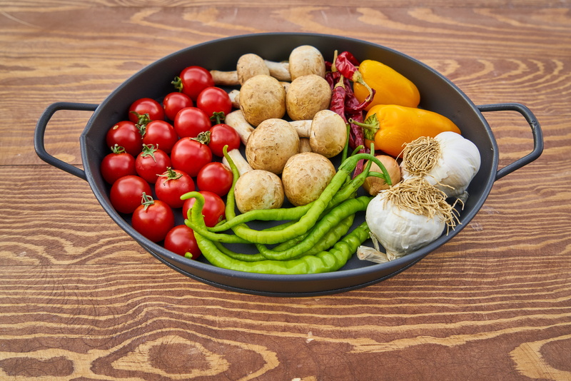product photo, healthy food, cooking, macro, bowl, vitamin, 8K, still life, pizza, large group of objects, kitchen, garlic, good morning, no people, vegetarian food