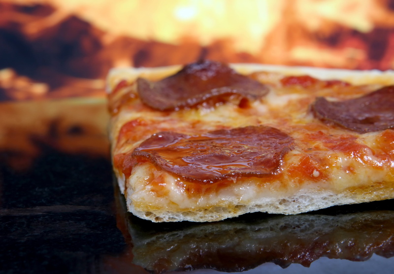 pepperoni, food and drink, indoors, tomato, 2K, restaurant, health, close-up, breakfast, selective focus, savory pie, french food, fresh, loss, barbecue