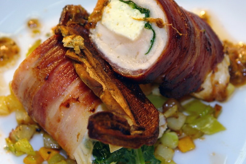 vegetable, cuisine, serving size, healthy eating, 2K, recipe, delicious, food and drink, meat, roast, wrapped, roll, close-up, wellbeing, chicken, freshness