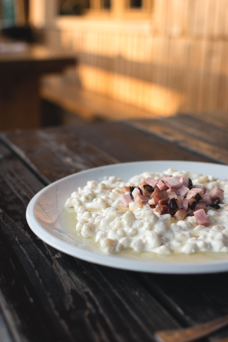 wood, halu, focus on foreground, Slovak, breakfast, ready-to-eat, food And Drink, white color, freshness, meal, drink, gourmet, no People, Halušky, potato dumplings