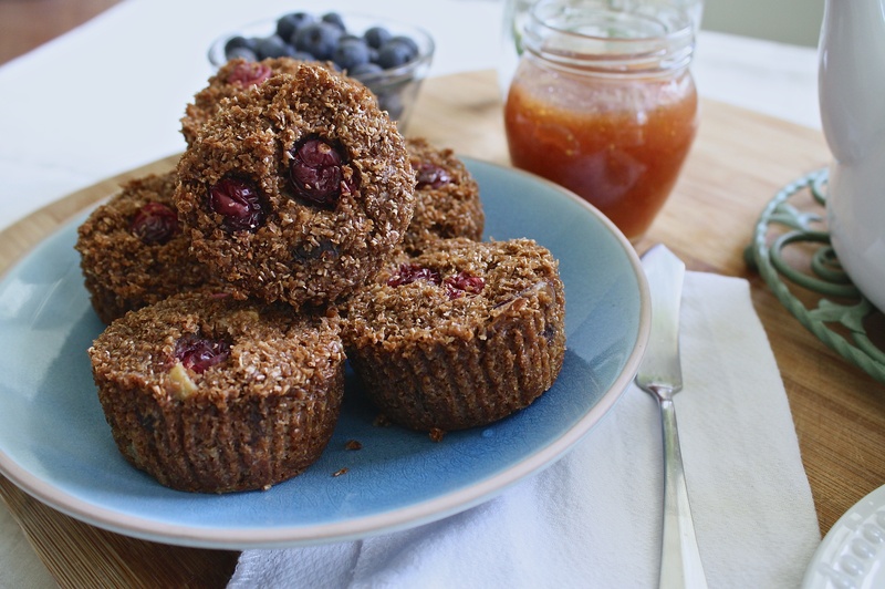 muffin, indoors, plate, cooking, european, no people, bran, coffee, 2K, food and drink, wheat, high angle view, homemade, relax, healthy eating, breakfast