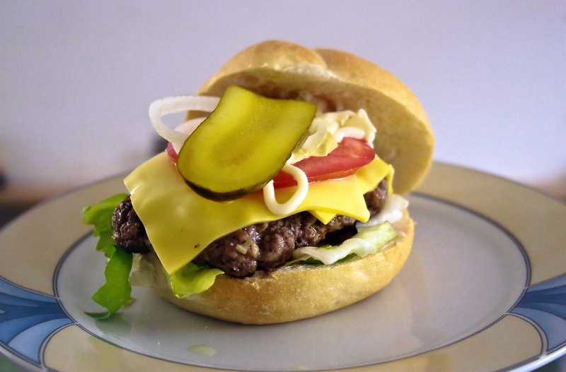 european, no people, vegetable, plate, freshness, bread, take out food, jalapeno pepper, indoors, meal, snack, burger, processed meat, food, tomato, onion