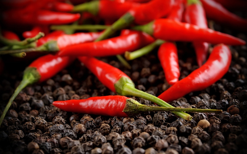 agriculture, freshness, backgrounds, cooking, peas, green chili pepper, paprika, red, chile, red chili pepper, spice, raw Food, pepper - Vegetable, pepper