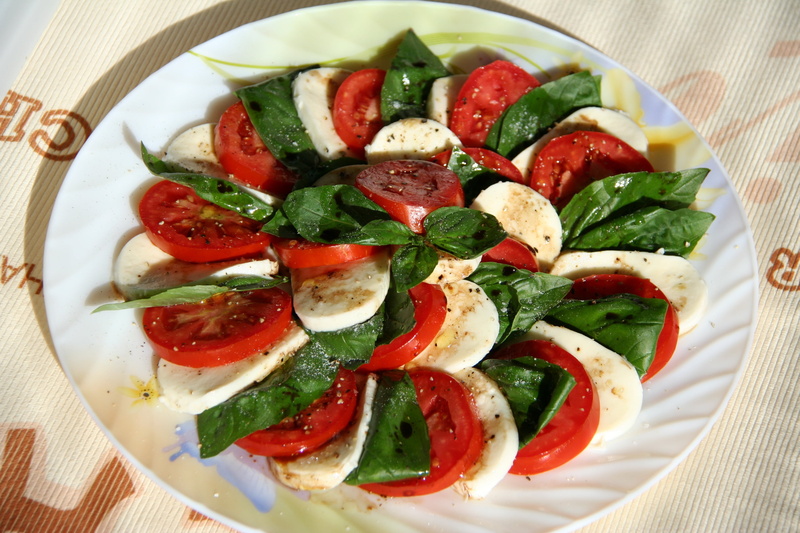 indoors, fruit, cheese, healthy Lifestyle, cooking Oil, leaf, ready-to-eat, close-up, spinach, feta Cheese, green Color, no People, white, lettuce, food And Drink