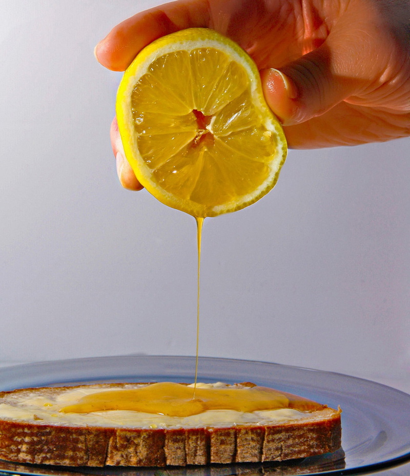 orange color, wellbeing, food, indoors, topping, one person, healthy eating, honigzitronne, person, slice, close-up, Bread, glass, orange - Fruit, have breakfast