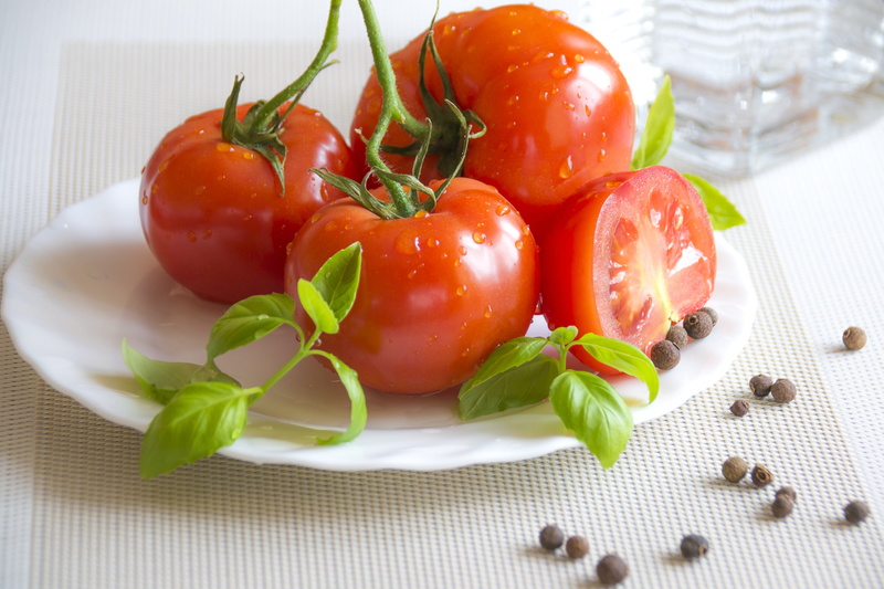red tomatoes, culinary decoration, mouth-watering tomatoes, healthy appetizer, appetizer, the freshness, basil leaves, tomatoes, vegetable, no people, basil