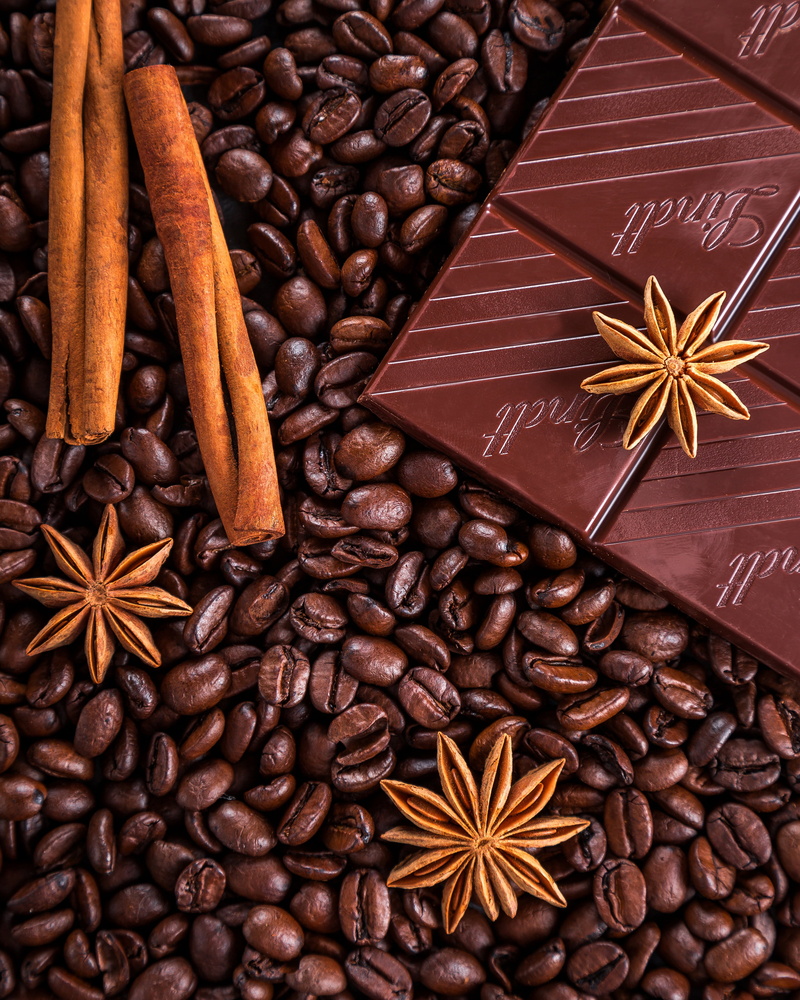 4K, chocolate, close-up, black peppercorn, large group of objects, ingredient, high angle view, roasted coffee bean, aroma, still life, background coffee