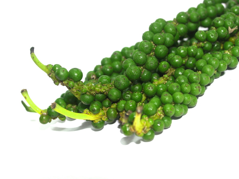 cook, green, large group of objects, vegetable, supermarket, spicy, black pepper, seed, cut out, grain, natural, fragrant, green pea, drupe, corn, pile