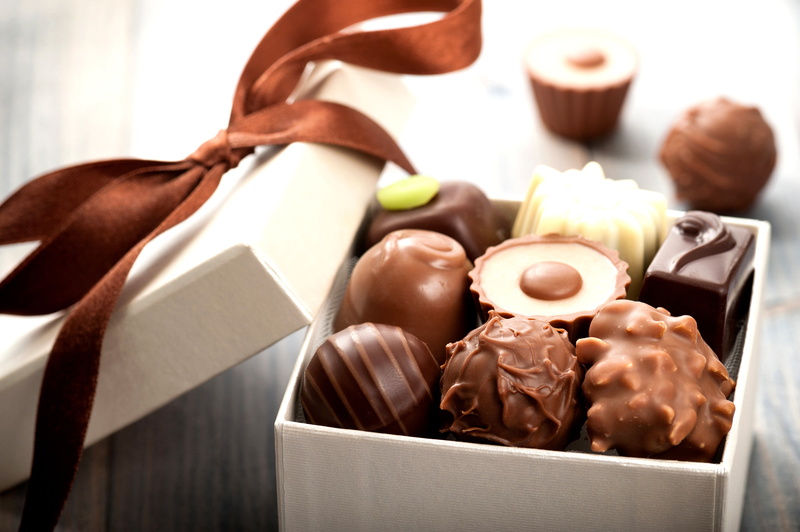 celebration, sweet, cookie, baked, candy, christmas, close-up, brown, snack, bow, food, white, freshness, white Chocolate, 4K, lot, box - Container, dark Chocolate
