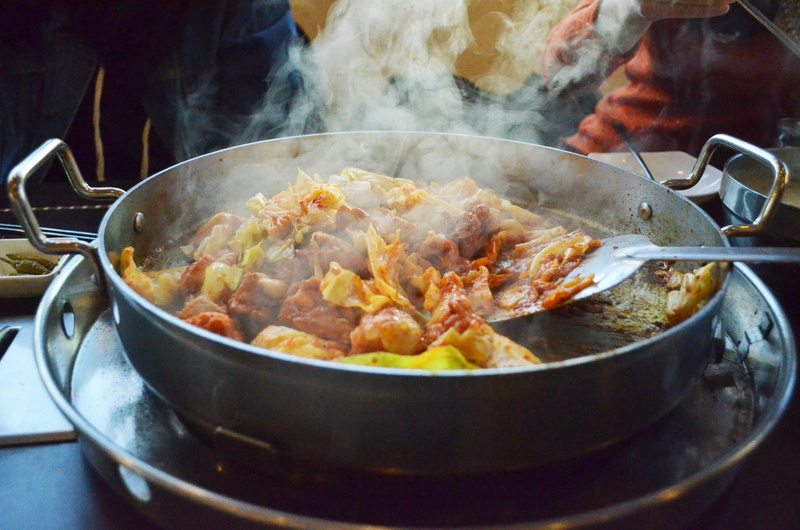 steel, delicious, healthy eating, wok, preparation, chuncheon chicken ribs, Food, wellbeing, dish, korea food, korean food, south korea travel, Korea, indoors