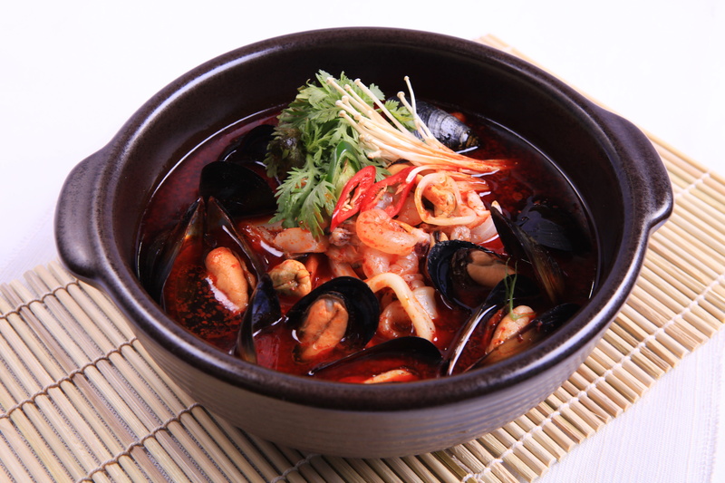 bowl, crustacean, garnish, 5K, food and drink, high angle view, meat, wellbeing, meal, korean, freshness, spicy seafood, traditional, jjampong, ready-to-eat