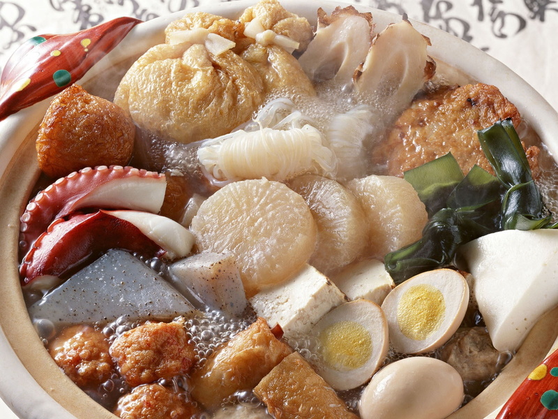 garlic, tomato, indoors, spice, cooking, stew, japanese food, broth, asian food, vegetable, crockery, restaurant, ready-to-eat, heat - Temperature, close-up