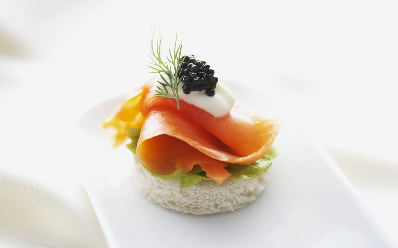 close-up, snack, sandwich, fruit, food, freshness, seafood, food styling, studio shot, canape, 720P, salmon, wellbeing, ready-to-eat, herb, food and drink