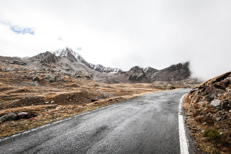 snowcapped mountain, outdoors, asphalt, near, range, lonesome, diminishing perspective, transportation, route, 5K, rock, mountain range, daytime, alp