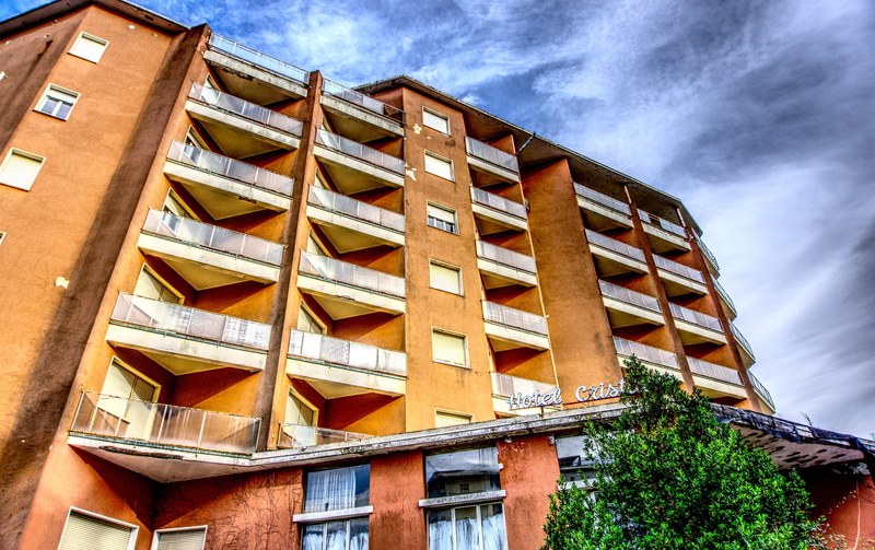gradually, city, contrast, lost place, shabby, bibione, 5K, atmosphere, lapsed, pforphoto, decay, ruin, low angle view, dilapidated, nature, house, abandoned