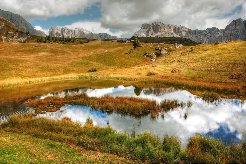 blue sky, mountain hut, hill, lake, reflection, trees, mountain range, grass, alm, great, sun, 2K, rock, non-urban scene, outdoors, beauty in nature, Dolomites