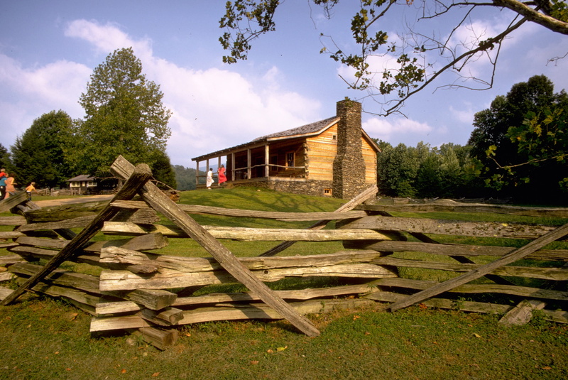 public domain, great, green color, tree, rural Scene, building, wood - Material, Great Smoky Mountains National Park, mountains, park, land, smoky, grass