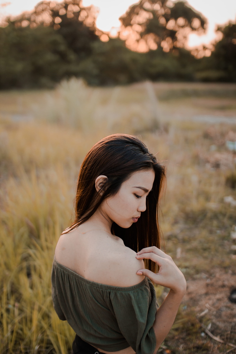 wearing, standing, right, young women, shoulder, field, outdoors, model, trees, brown hair, clothes, woodland, lifestyles, touching, style, female, photo