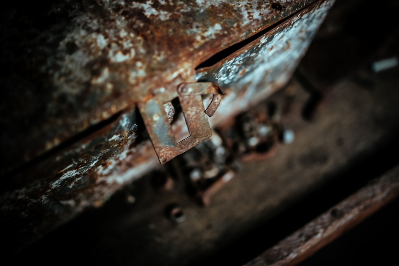 weathered, security, wooden, box, metal, safety, boxes, run-Down, nail, decline, dirty, bolts, no people, macro, rusty, obsolete, protection, damaged, old-fashioned