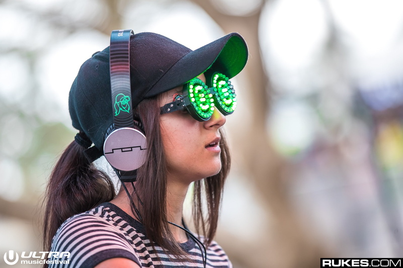 DJs, Ultra Music Festival, women, photography, one person, looking, Rezz, listening, casual clothing, hairstyle, music, real people, hat, leisure activity