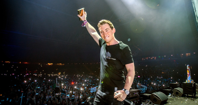 occupation, men, adult, arts culture and entertainment, human arm, 4K, Hardwell, music, waist up, crowd, nightlife, performance, three quarter length