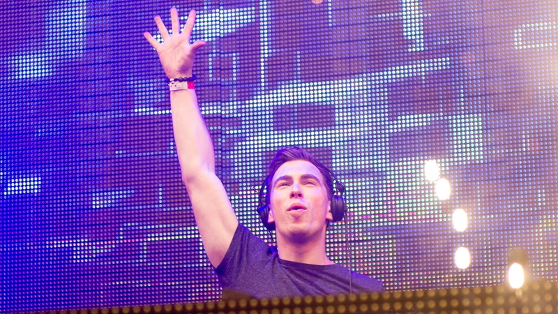 body part, purple, front view, human body part, human arm, human face, females, music, smiling, adult, one person, Hardwell, mid adult, human limb, 1080P