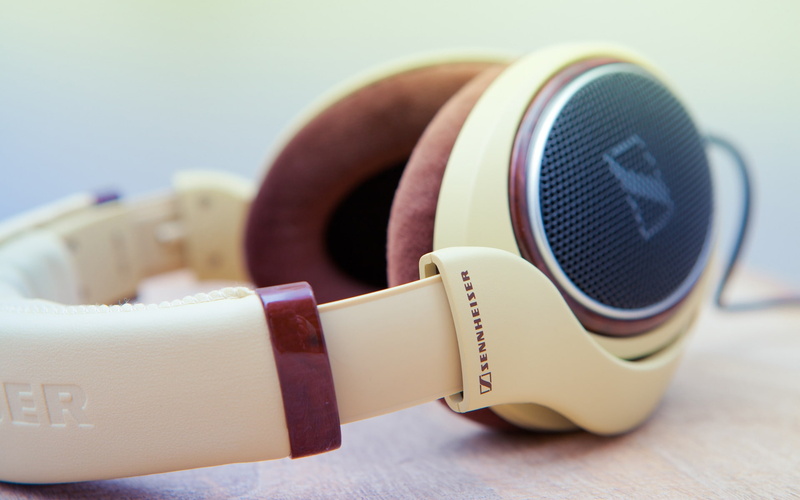 headset, performance, 1080P, cream, dolby, stereo, white, sennheiser