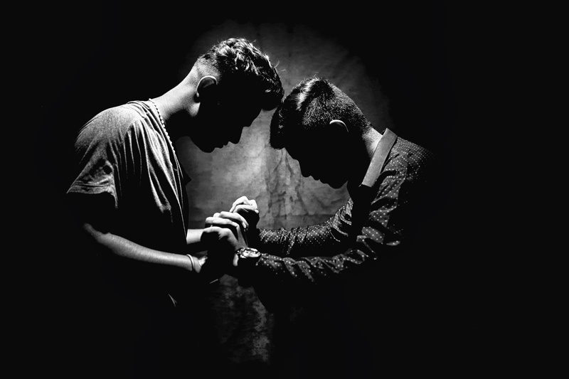 front view, fashion, holding, night photography, protection, photo, women, men, holding hands, depression - sadness, dark, security, black-and-white, young adult