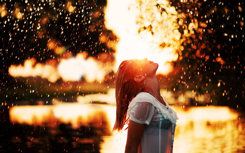 2K, lifestyles, real people, rear View, top, beauty In Nature, hairstyle, sunlight, beauty, silhouette, joy, beautiful, autumn, carefree, women, smiling