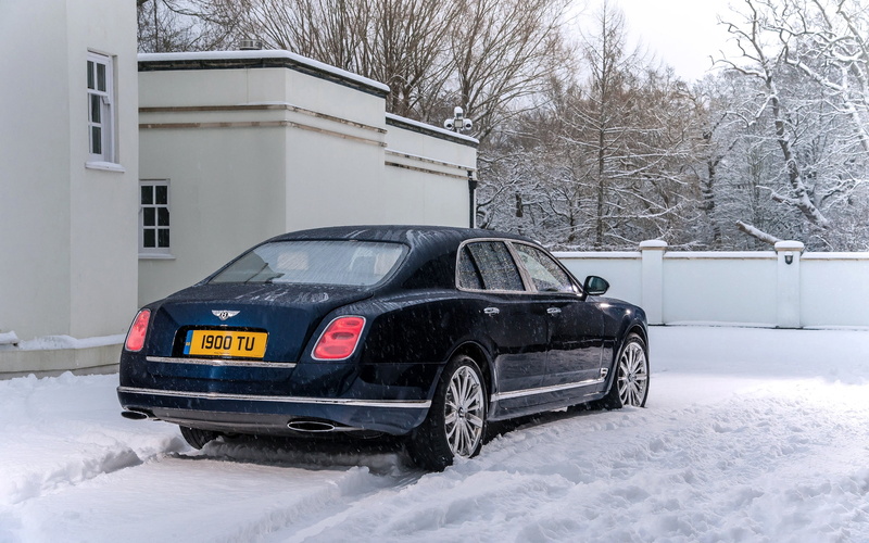 storm, urban Scene, covering, street, wheel, slippery, parking Lot, ontario - Canada, mode of transportation, blizzard, mulsanne, stationary, sedan, side view