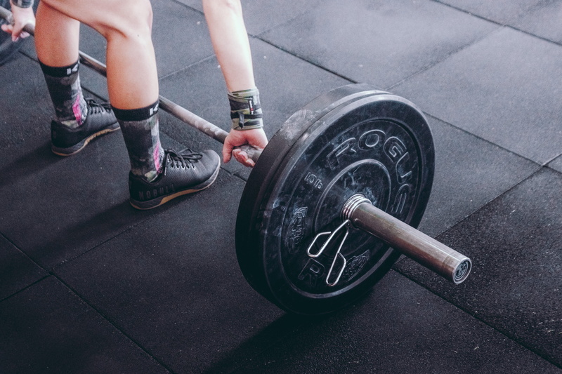 strength, women, biceps, body, self improvement, training, man, gray, weight training, gym, sport, indoors, sports equipment, sports training, weight, exercising