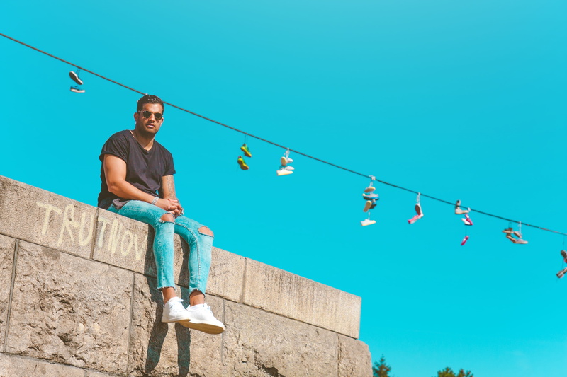 sunny, blue, sunny day, sunlight, leisure activity, sky, nature, brawny, clear sky, shoes, man, model, 4K, hanging, adult, boy, people, outdoors, holding