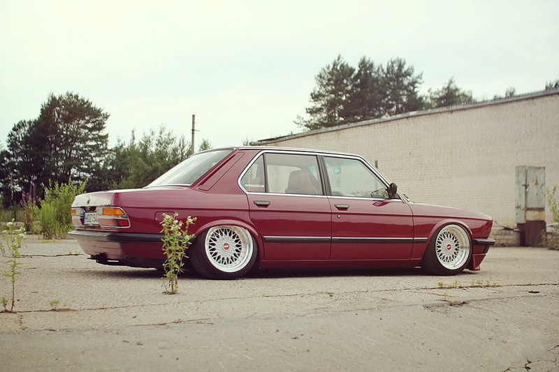 Sun, water, nature, red, e28, road, travel, BMW, old car, tree, transportation, retro styled, architecture, car, sports, sky, morning, plant, evening, sports car