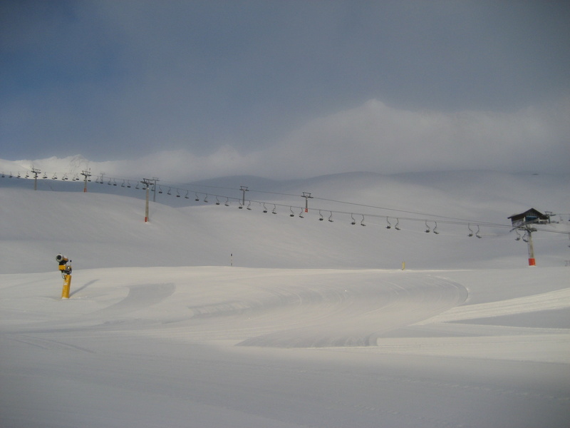 beauty in nature, snowy, 2K, tyrol, real people, alpine, lift, winter, scenics - nature, winter sport, riding, chairlift, skiing, backcountry skiiing