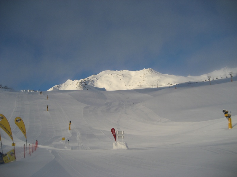 leisure activity, winter sport, snowy, adventure, mountain range, dom, winter sports, cold temperature, outdoors, wide, cold, sölden, off the slopes, landscape
