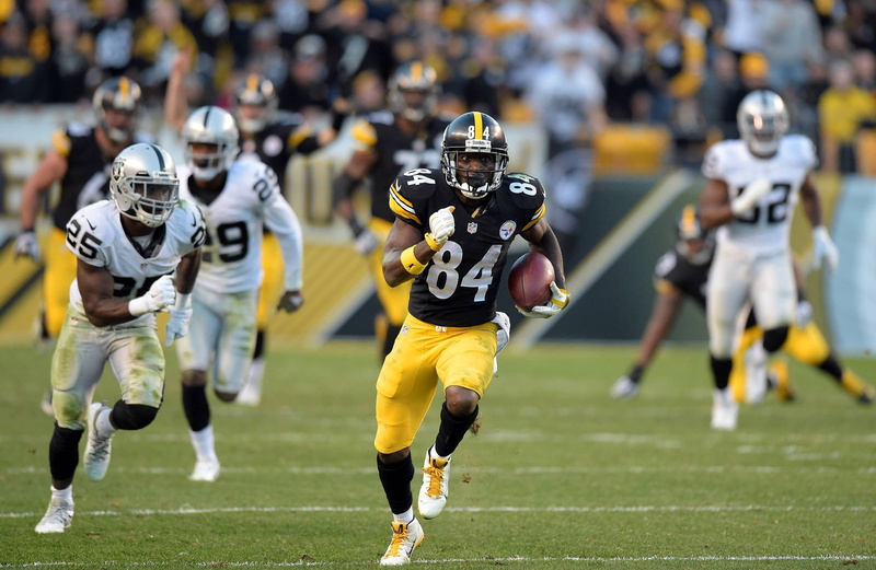 sports uniform, athlete, antonio brown, sports helmet, competition, helmet, padding, conquering adversity, turf, american football player, american football - ball