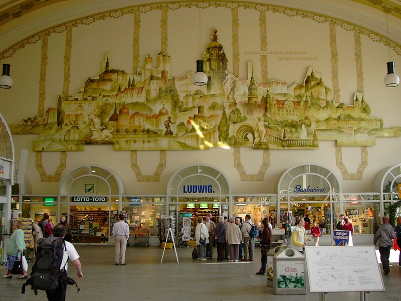 built structure, arch, men, religion, belief, history, ceiling, leisure activity, architectural column, railway station, architecture, hall, visit, dresden