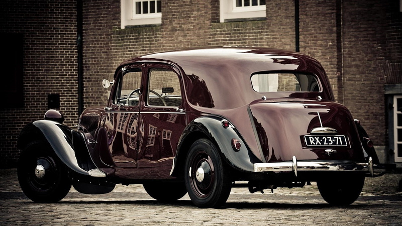 street, luxury, austin - Vehicle Brand Name, road, restoring, transportation, wall, stationary, speed, brick, history, nostalgia, city, 1080P, wheel, car
