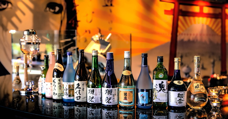luxury, variation, retail, bar - drink establishment, table, black, indoors, drinking glass, lot, wine, large group of objects, sake, sake bar, 2K, japan