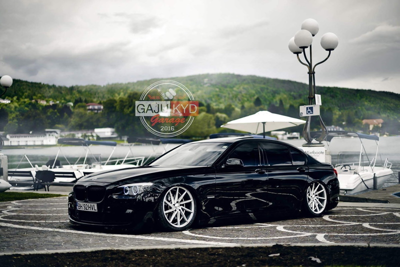 city, BMW 7 Series, communication, transportation, no people, GajuKYD, built structure, car, western script, text, architecture, 1080P, street, mode of transportation