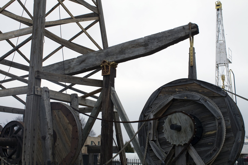 day, sky, renewable energy, metal, industrial equipment, technology, alternative energy, pump, construction, machine, outdoors, production, pumping, wooden