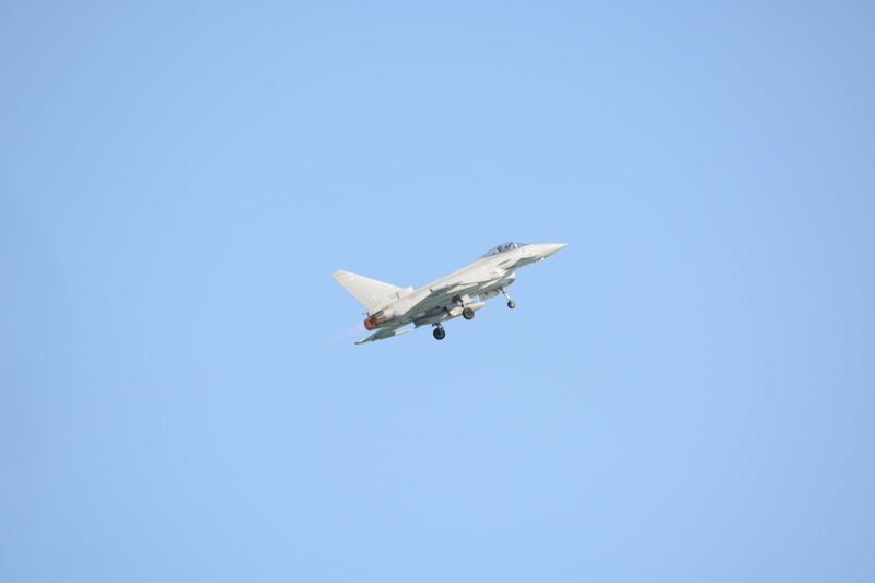 airplane, industry, engine, private airplane, aviation, aerospace industry, weapon, copy space, bomber, fly, airshow, conflict, mid-air, flight, flying