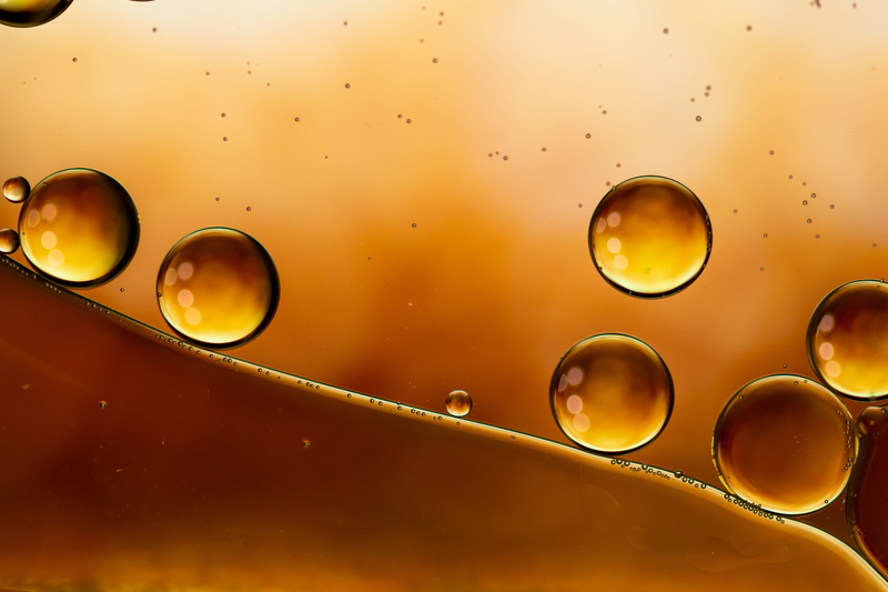 drink, close up, nature, close-up, oil in water, oily, fossil fuel, education, geometric shape, no people, wet, yellow, liquid, suspension, cells, indoors