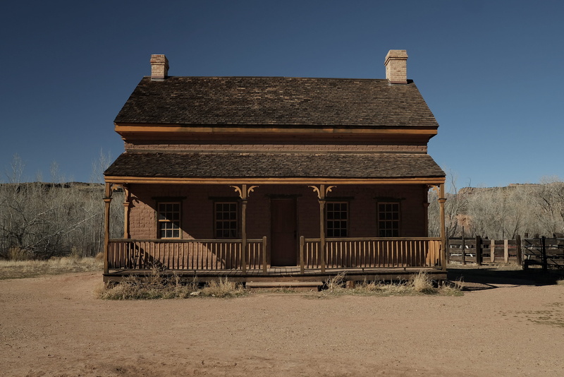 retro, western, land, residential district, building exterior, no people, clear sky, vintage, window, built structure, united states, grafton, nature, sunlight