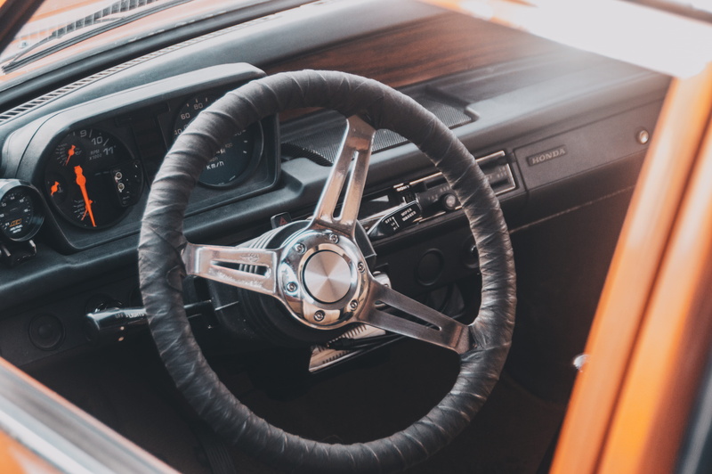 wheel, mode of transportation, motor vehicle, old, transportation, indoors, photography, car, day, dashboard, canada, control panel, 4K, civic, travel